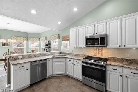 1671 Pine Drive Avon OH 44011