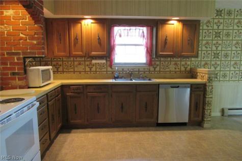 7980 Auburn Road Painesville OH 44077