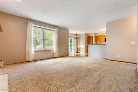 2124 Mount Pleasant Street NE Canton OH 44721