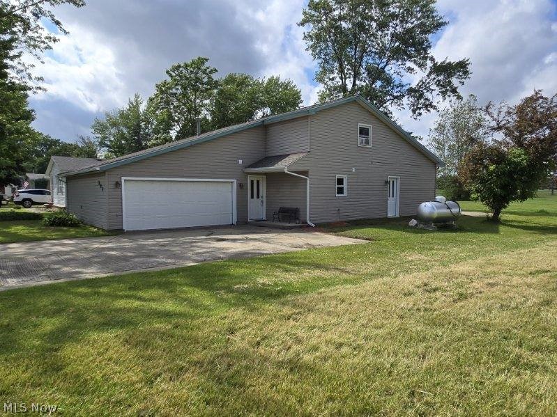 387 Stable Drive Lagrange OH 44050