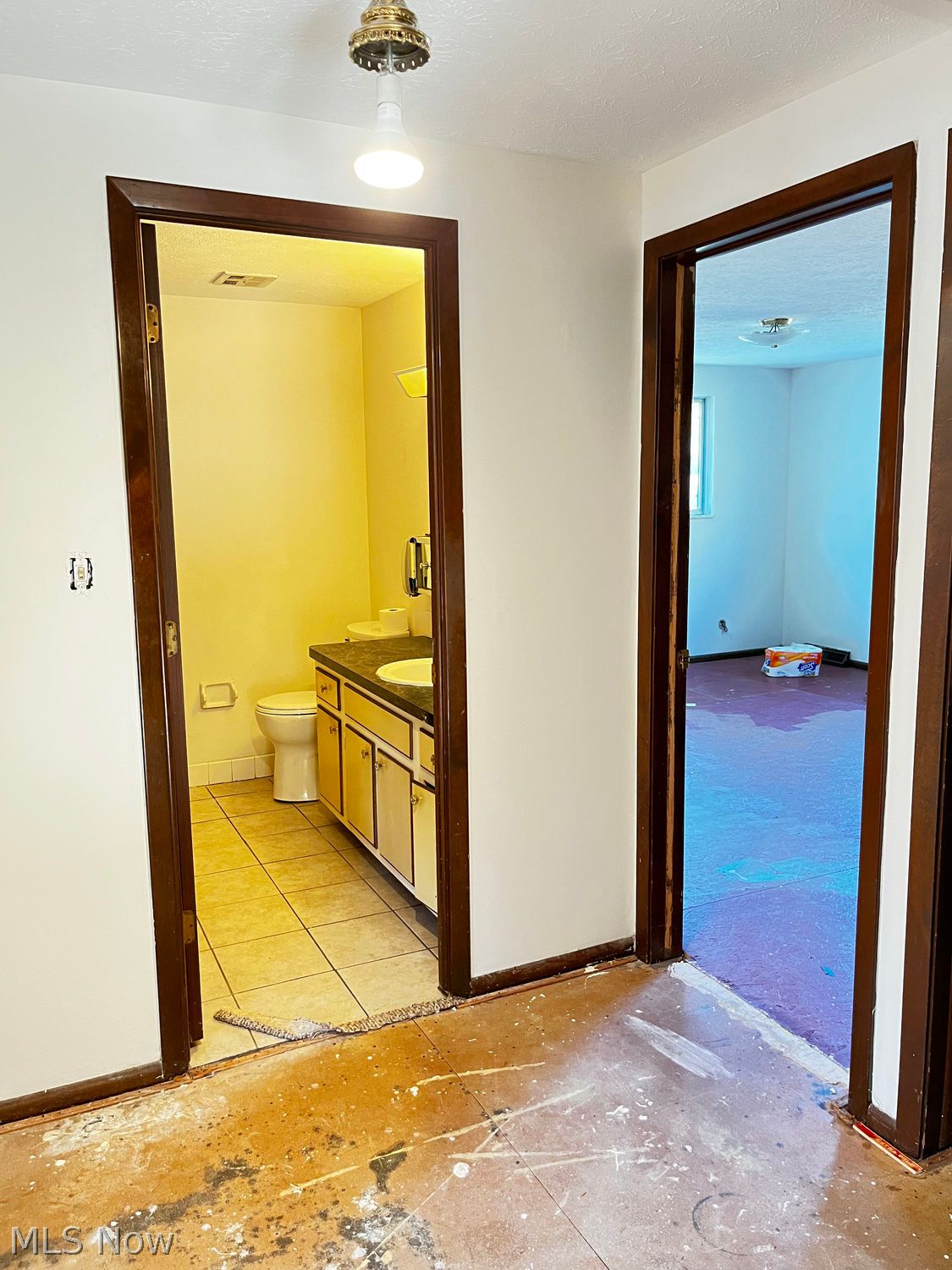 3957 Woodpark Lane North Olmsted OH 44070