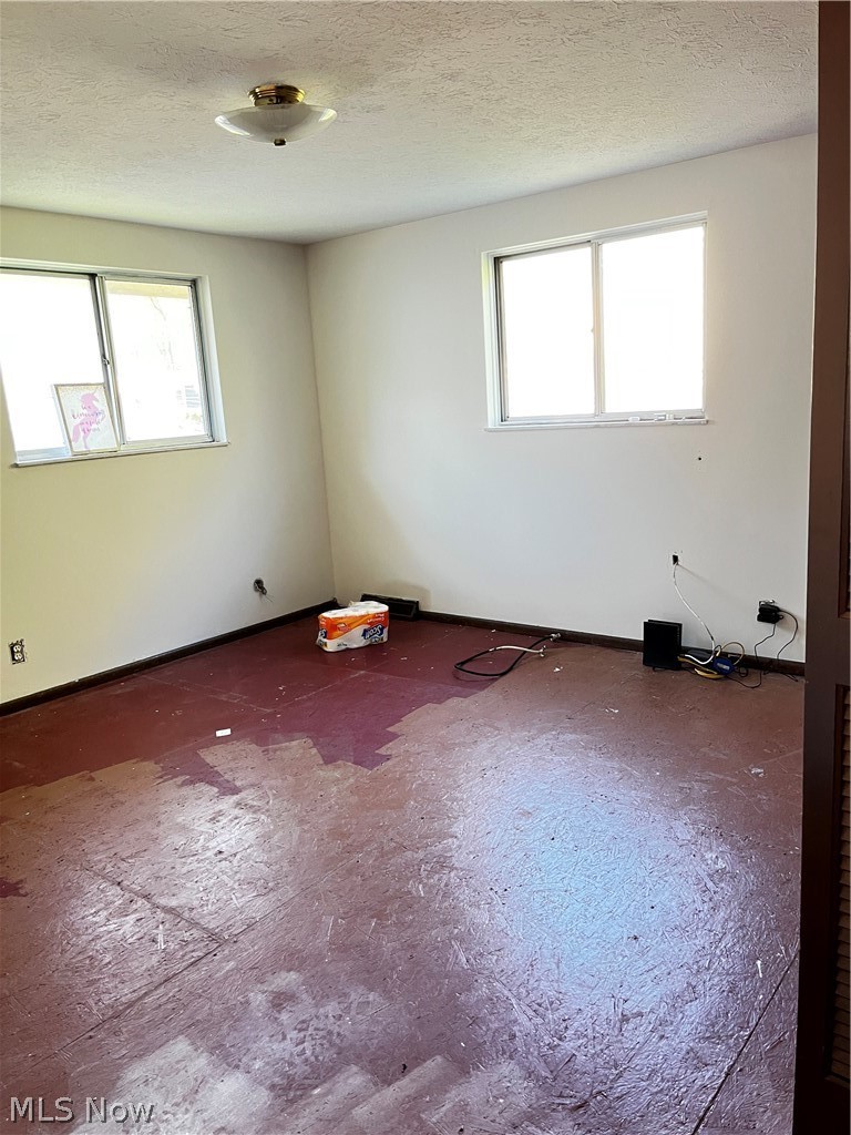 3957 Woodpark Lane North Olmsted OH 44070