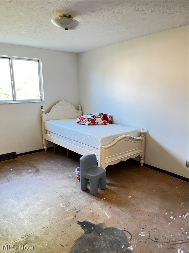 3957 Woodpark Lane North Olmsted OH 44070