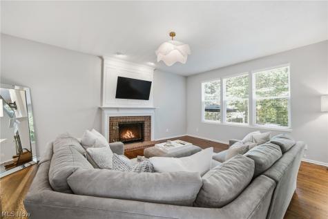 35098 Emory Drive Avon OH 44011