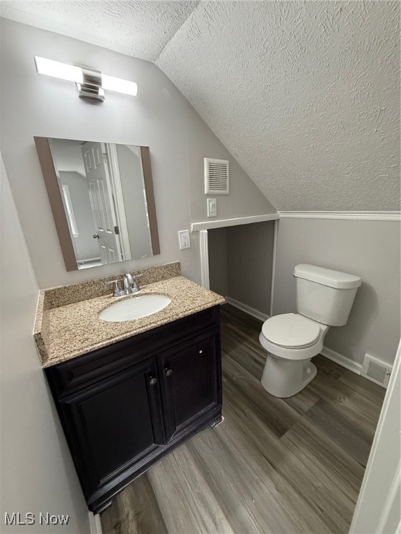 325 E 257 Street Euclid OH 44132