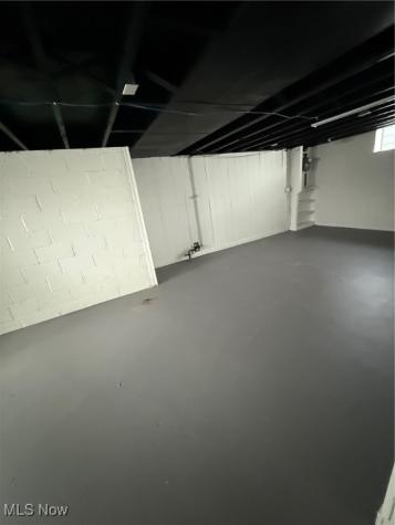 325 E 257 Street Euclid OH 44132