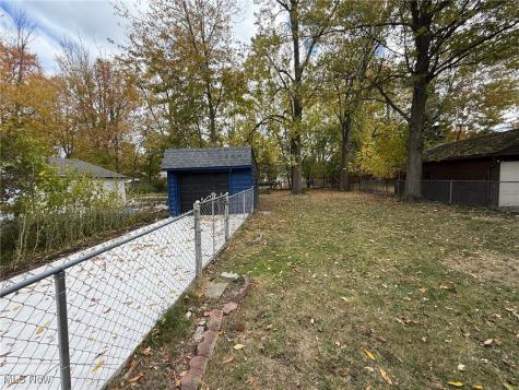 325 E 257 Street Euclid OH 44132