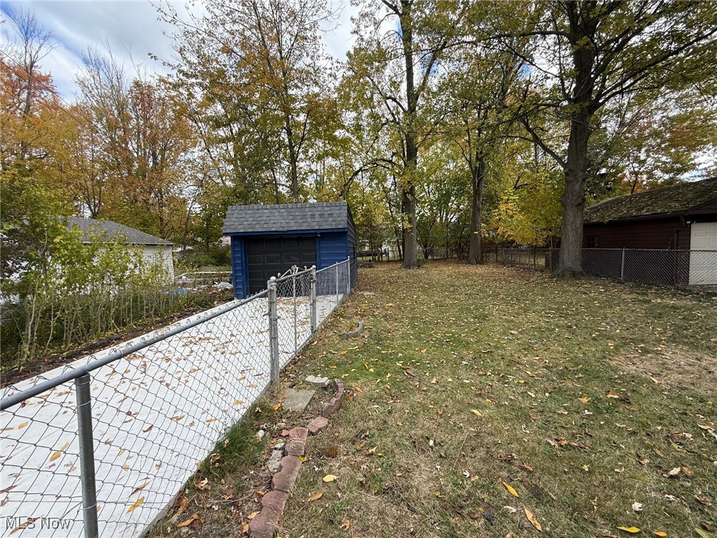 325 E 257 Street Euclid OH 44132