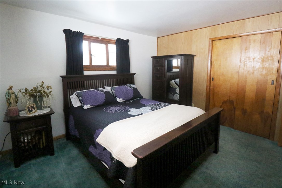 58575 Deep Run Road Martins Ferry OH 43935