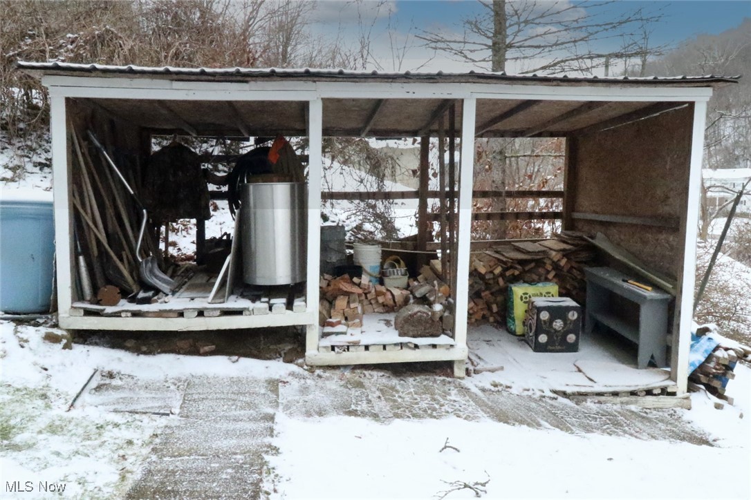 58575 Deep Run Road Martins Ferry OH 43935