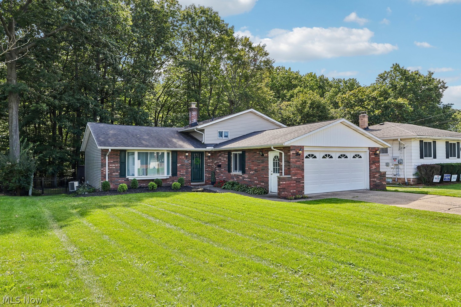 7035 W Parkview Drive Parma OH 44134