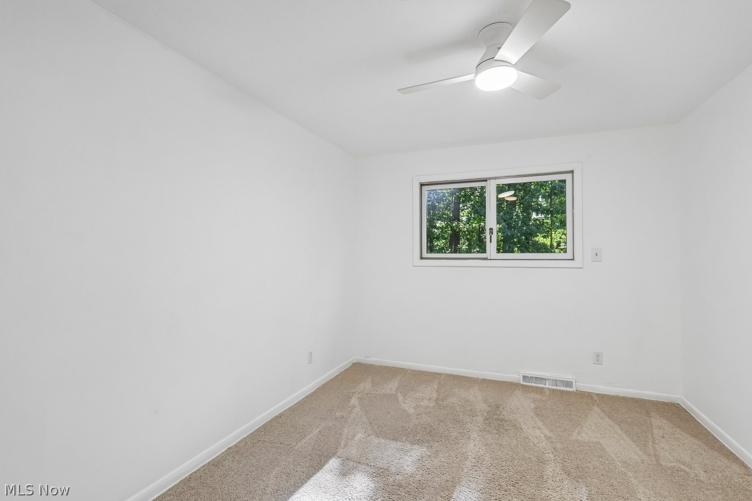 7035 W Parkview Drive Parma OH 44134