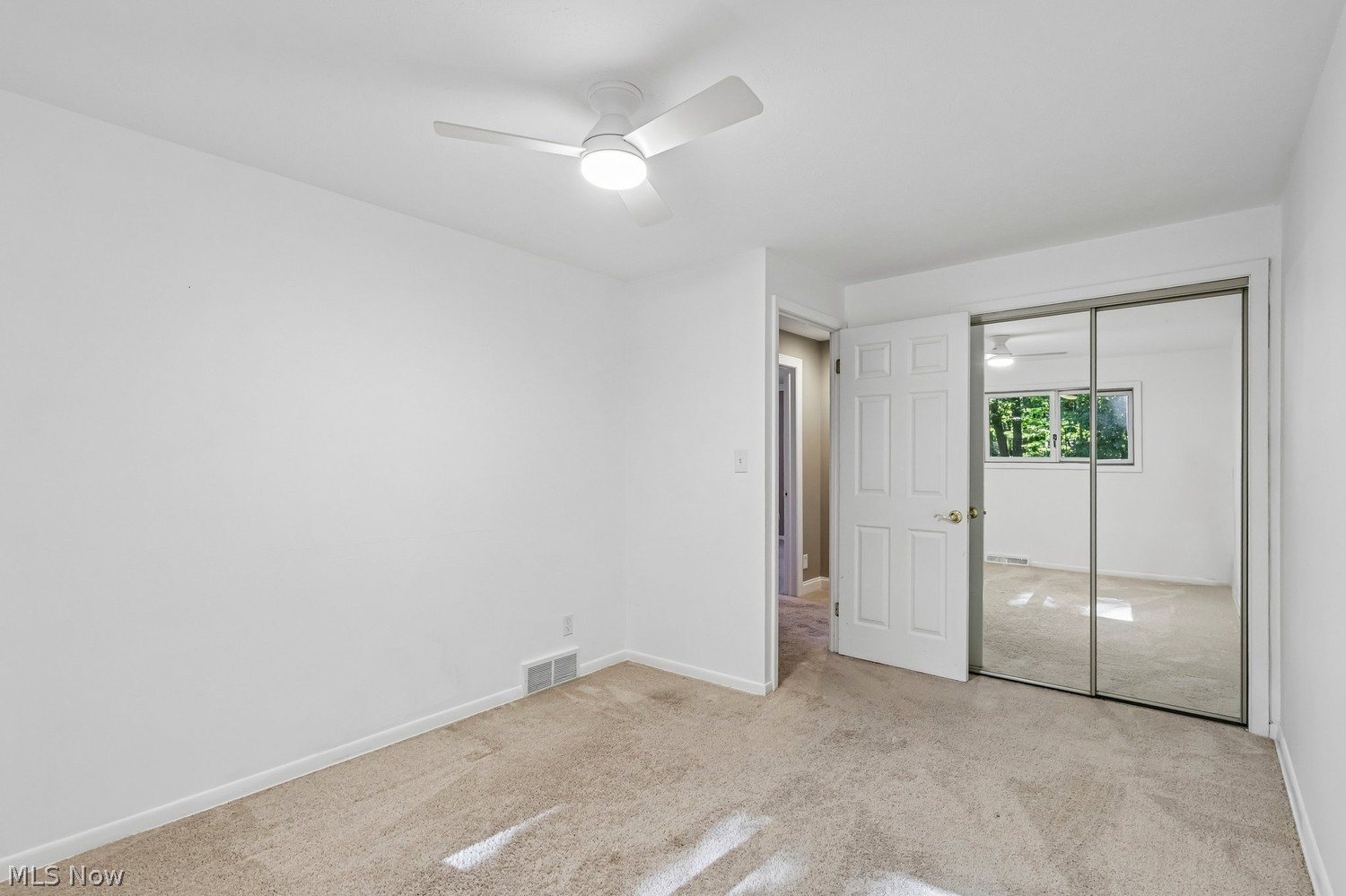 7035 W Parkview Drive Parma OH 44134