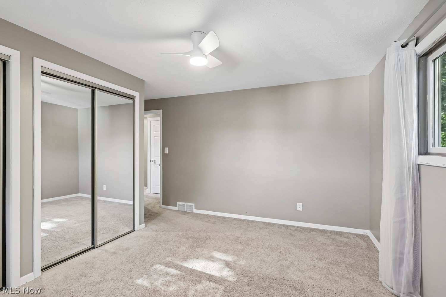7035 W Parkview Drive Parma OH 44134