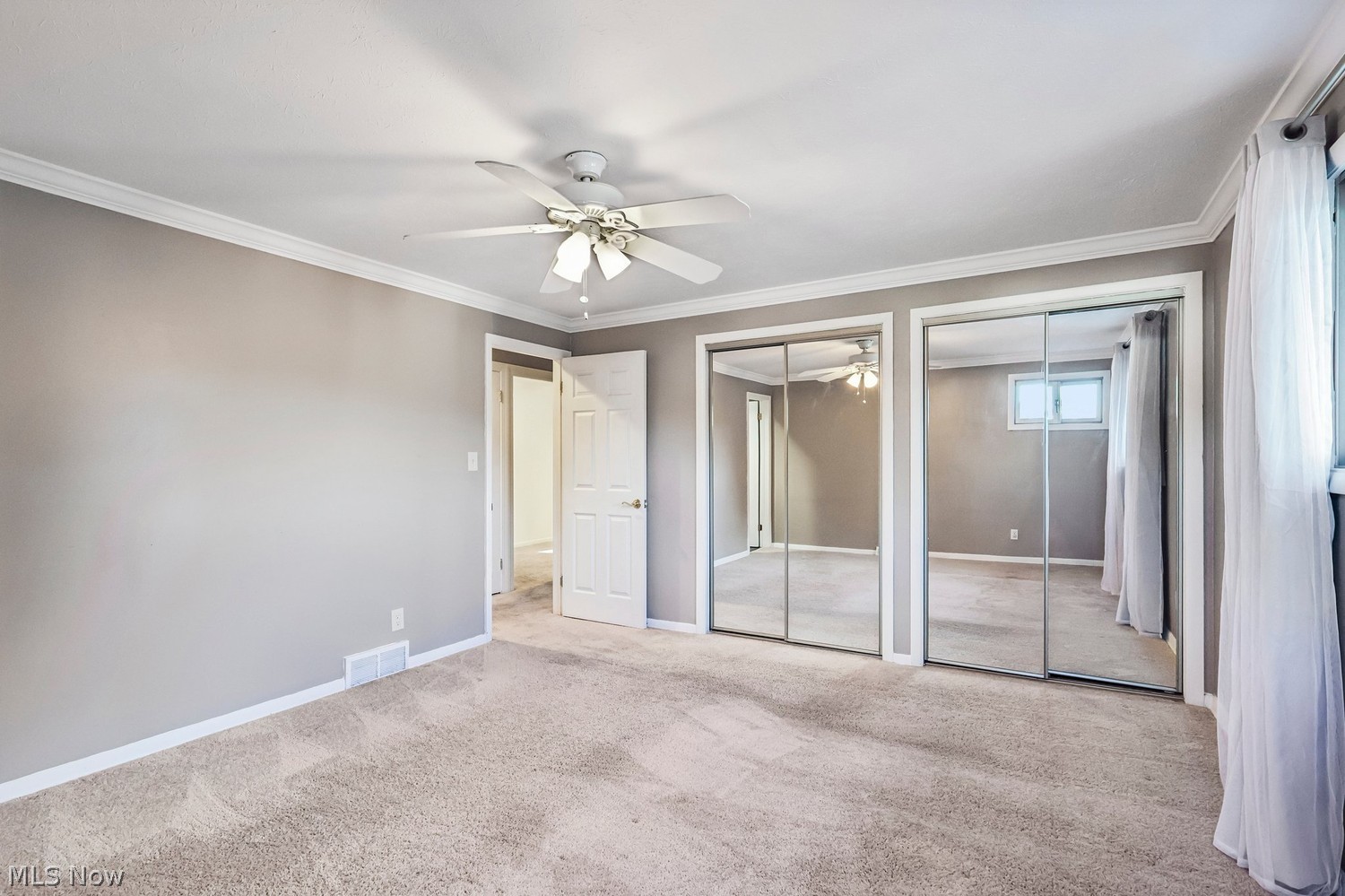 7035 W Parkview Drive Parma OH 44134