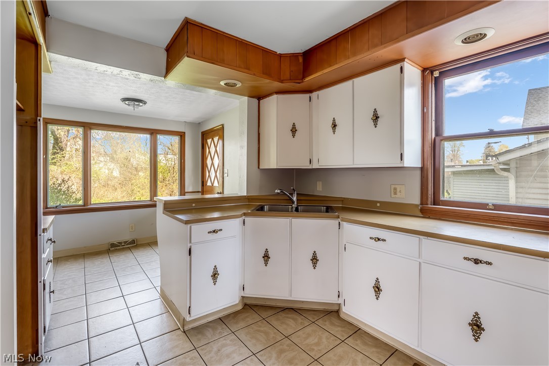 1631 W 8th Street Ashtabula OH 44004