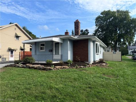2524 Albrecht Avenue Akron OH 44312