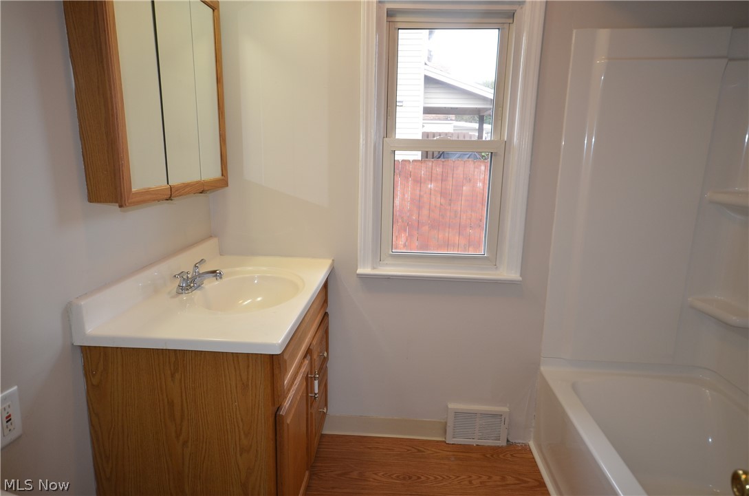 2524 Albrecht Avenue Akron OH 44312