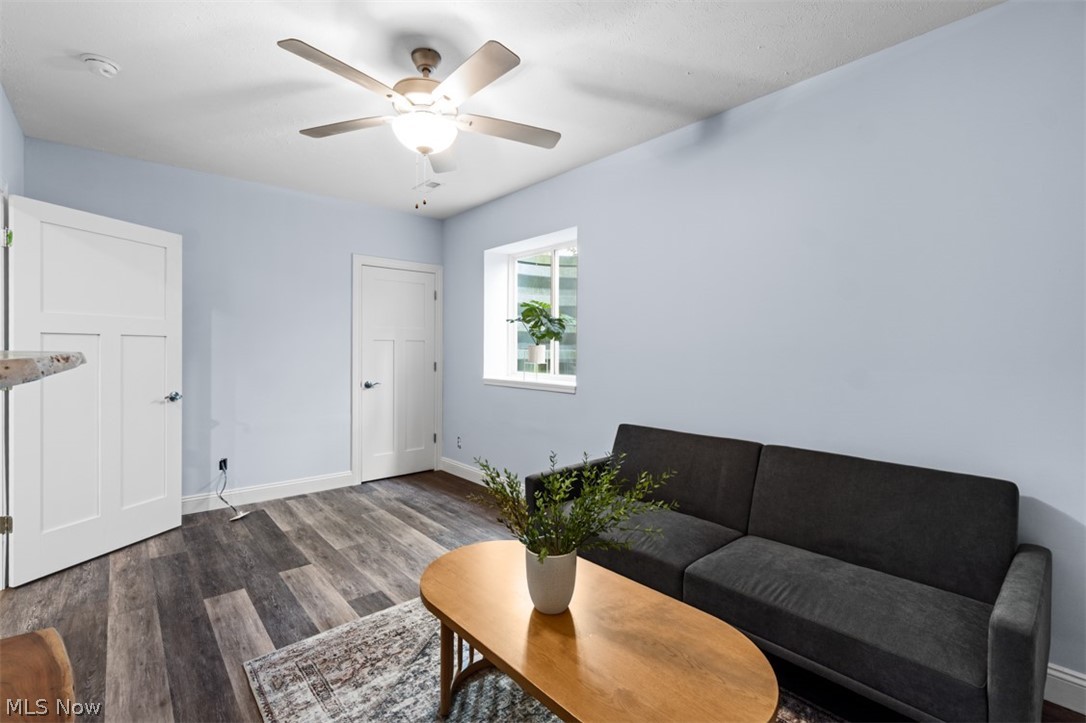 1523 E 122 Street Cleveland OH 44106