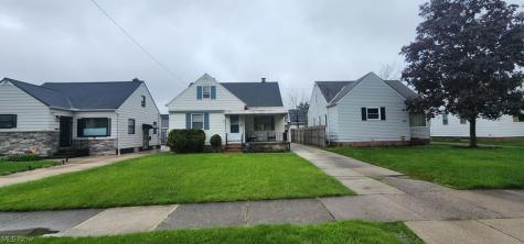 5522 Oakwood Avenue Maple Heights OH 44137