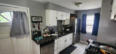 5522 Oakwood Avenue Maple Heights OH 44137