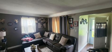 5522 Oakwood Avenue Maple Heights OH 44137