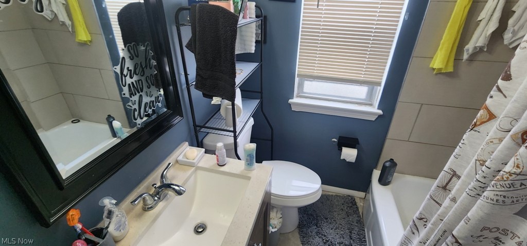 5522 Oakwood Avenue Maple Heights OH 44137