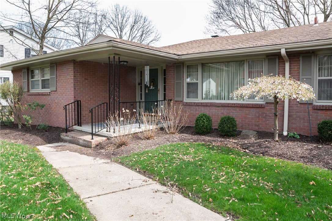 2004 Burning Tree Lane Youngstown OH 44505