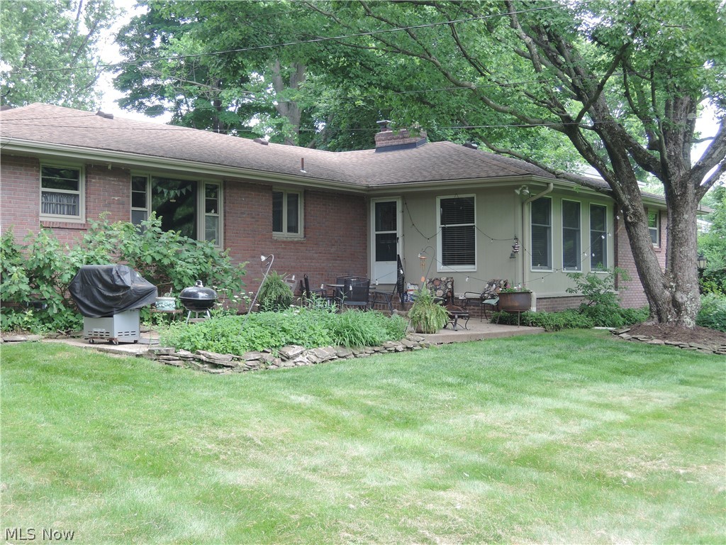2004 Burning Tree Lane Youngstown OH 44505