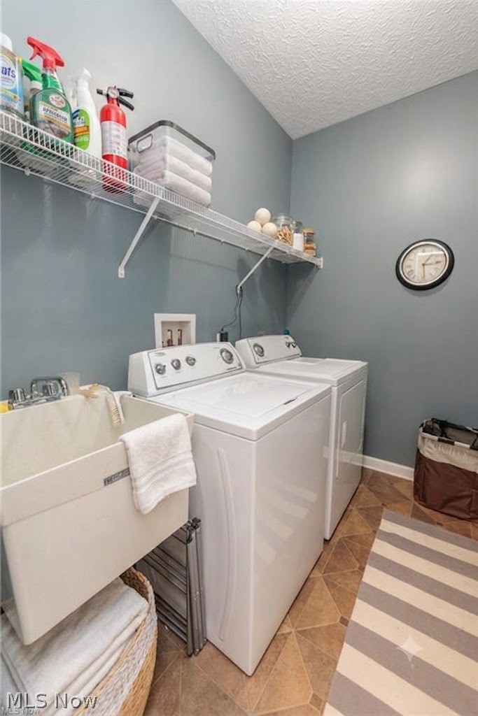 2436 Roxboro Street Avon OH 44011