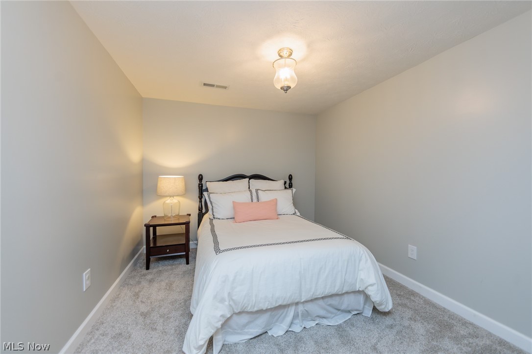 2436 Roxboro Street Avon OH 44011