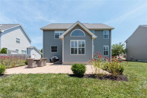 2436 Roxboro Street Avon OH 44011