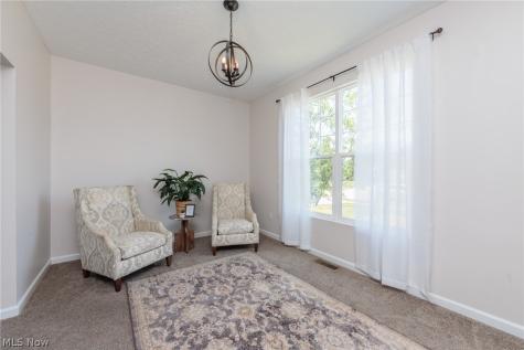 2436 Roxboro Street Avon OH 44011