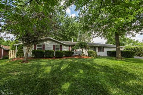 69 N Oakmont Drive Northfield OH 44067