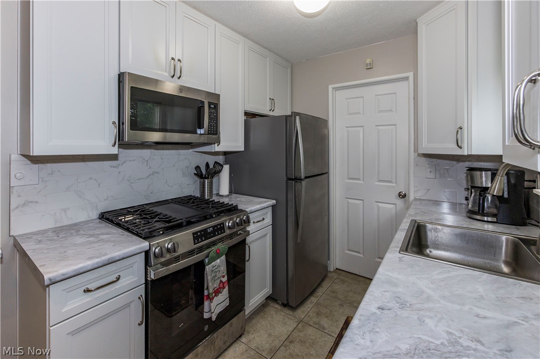 69 N Oakmont Drive Northfield OH 44067