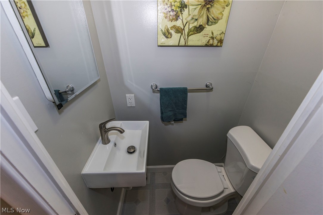 69 N Oakmont Drive Northfield OH 44067
