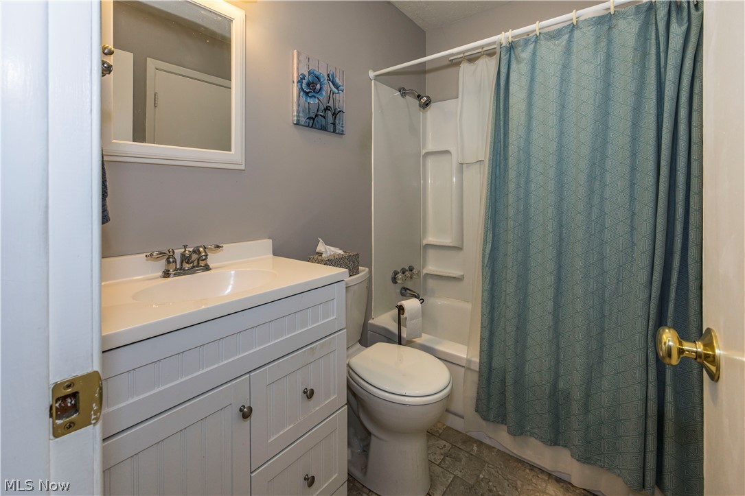 69 N Oakmont Drive Northfield OH 44067