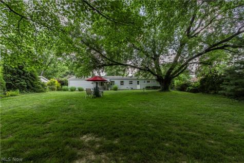 69 N Oakmont Drive Northfield OH 44067