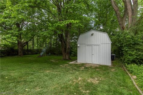 69 N Oakmont Drive Northfield OH 44067
