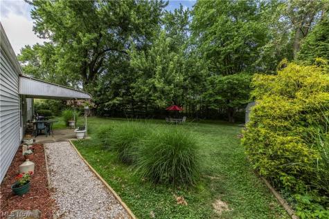 69 N Oakmont Drive Northfield OH 44067