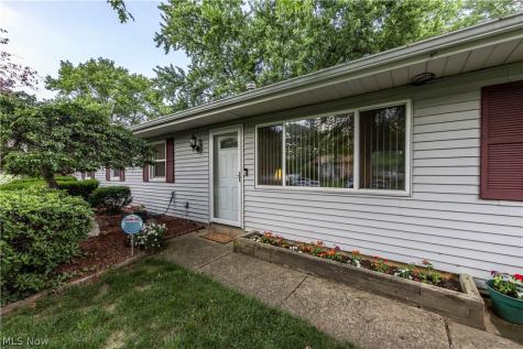 69 N Oakmont Drive Northfield OH 44067