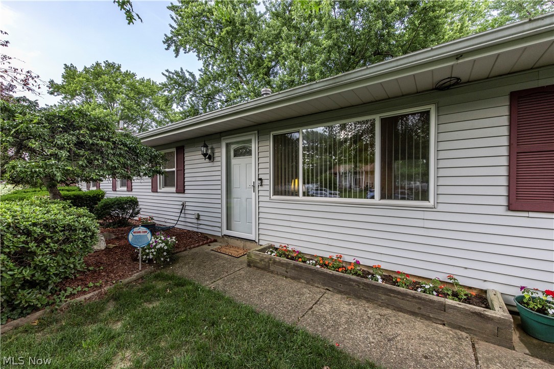 69 N Oakmont Drive Northfield OH 44067