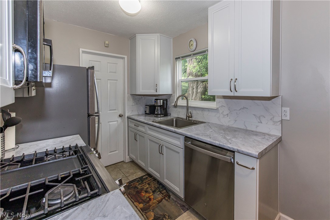 69 N Oakmont Drive Northfield OH 44067