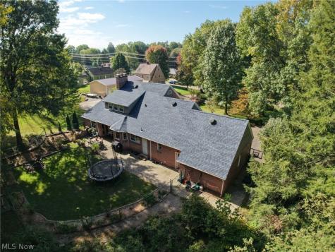 814 Colegate Drive Marietta OH 45750