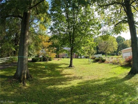814 Colegate Drive Marietta OH 45750