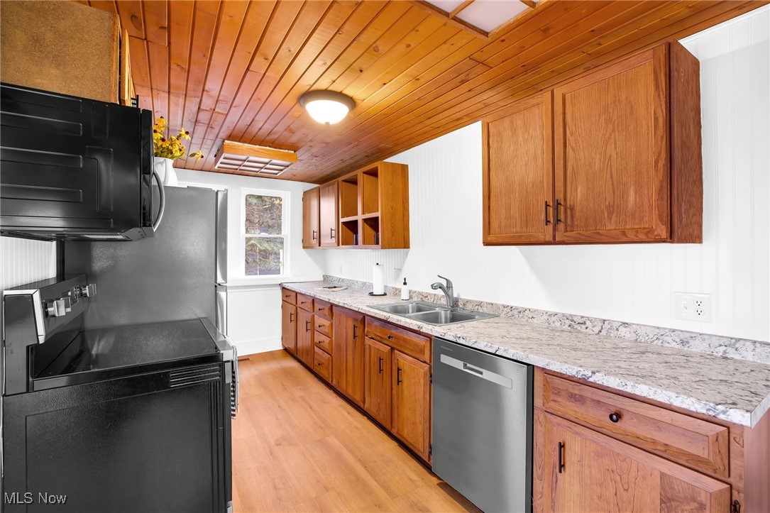 281 High Street Wadsworth OH 44281
