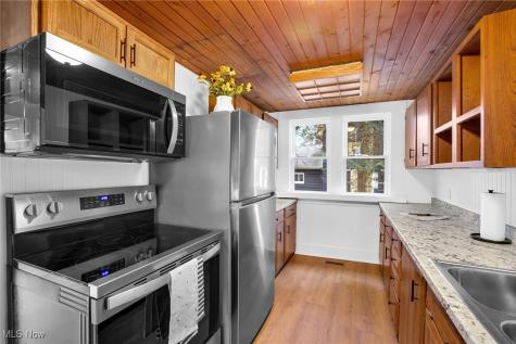 281 High Street Wadsworth OH 44281