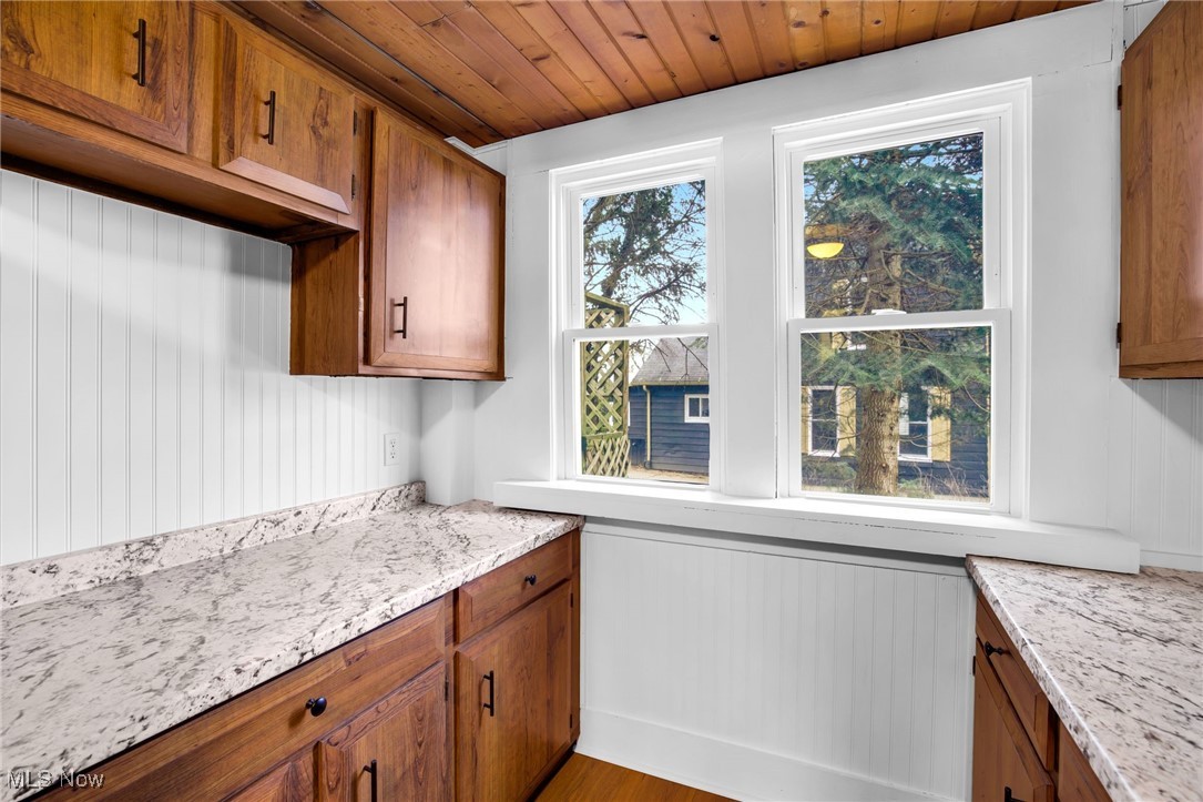 281 High Street Wadsworth OH 44281