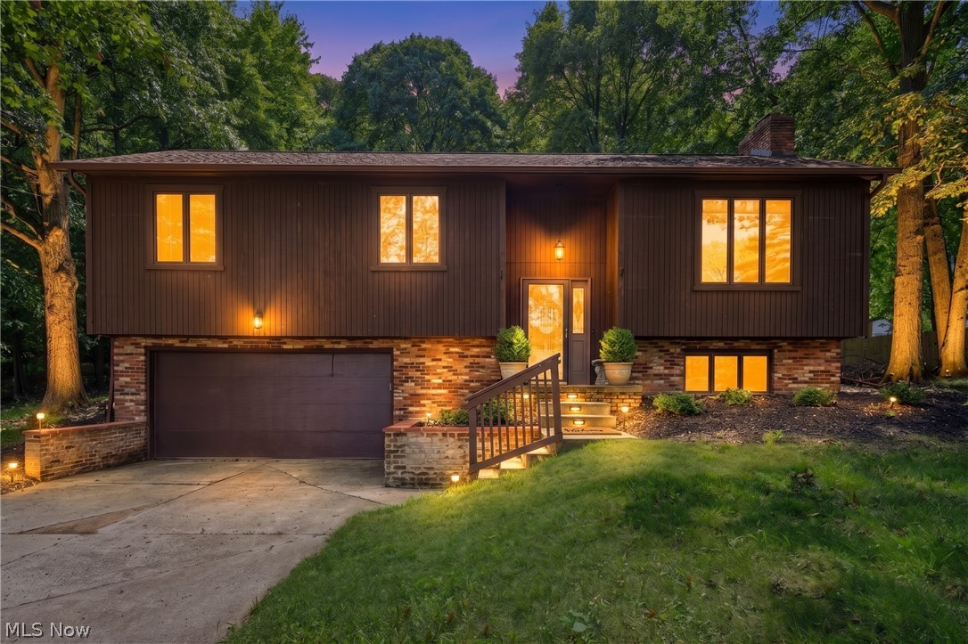 21 W Howe Road Tallmadge OH 44278