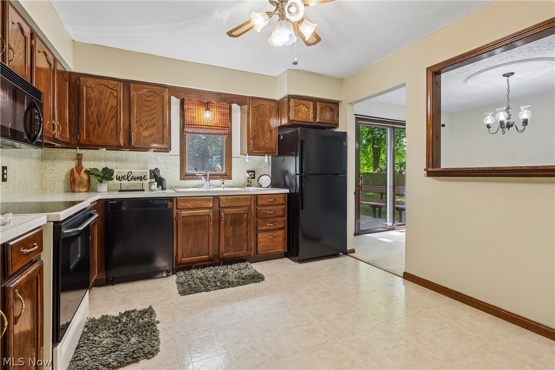 21 W Howe Road Tallmadge OH 44278